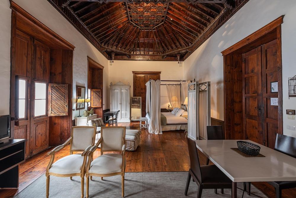 Isla Baja Suites Garachico  Bagian luar foto