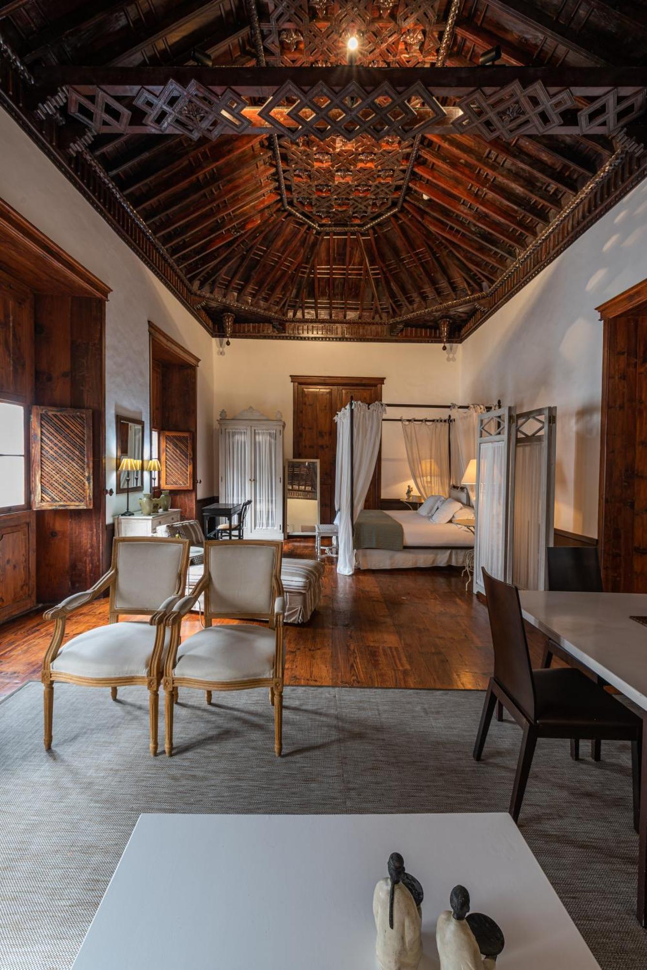 Isla Baja Suites Garachico  Bagian luar foto